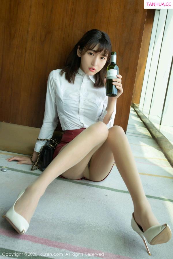 陆萱萱  [XiuRen秀人网]高清写真图 2020.07.23 No.2393 陆萱萱第11张图片